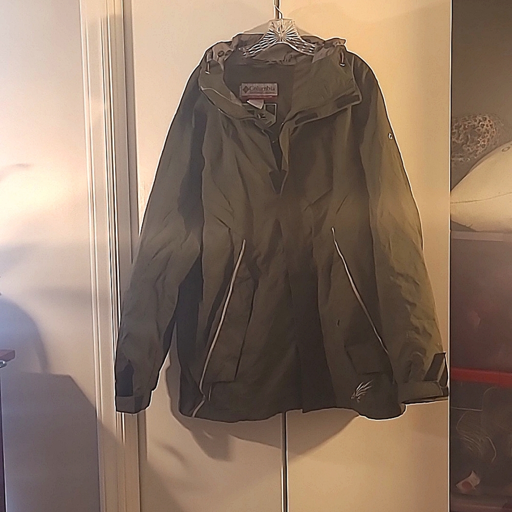 Columbia ski jacket
